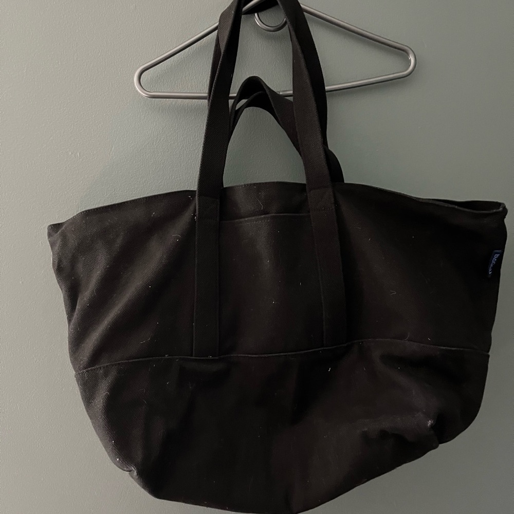 BAGGU Black Travel Bag